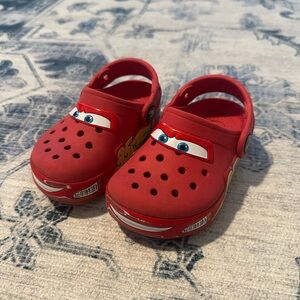 Toddler Kids CROCS Red Lightning McQueen Shoes size 7